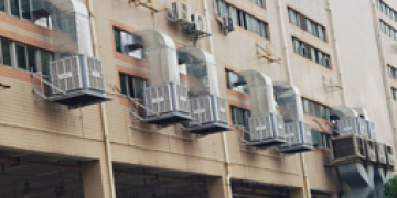 您知道工業(yè)節(jié)能環(huán)?？照{(diào)是怎么降溫的嗎