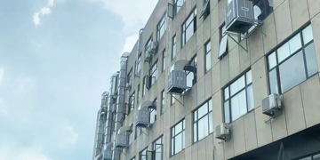為何企業(yè)車間都安裝節(jié)能工業(yè)環(huán)?？照{(diào)降溫通風，不用傳統(tǒng)空調(diào)呢？