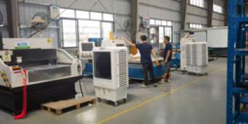 注塑車間如何降溫安裝工業(yè)環(huán)?？照{(diào)比大風扇還省電，你知道嗎！